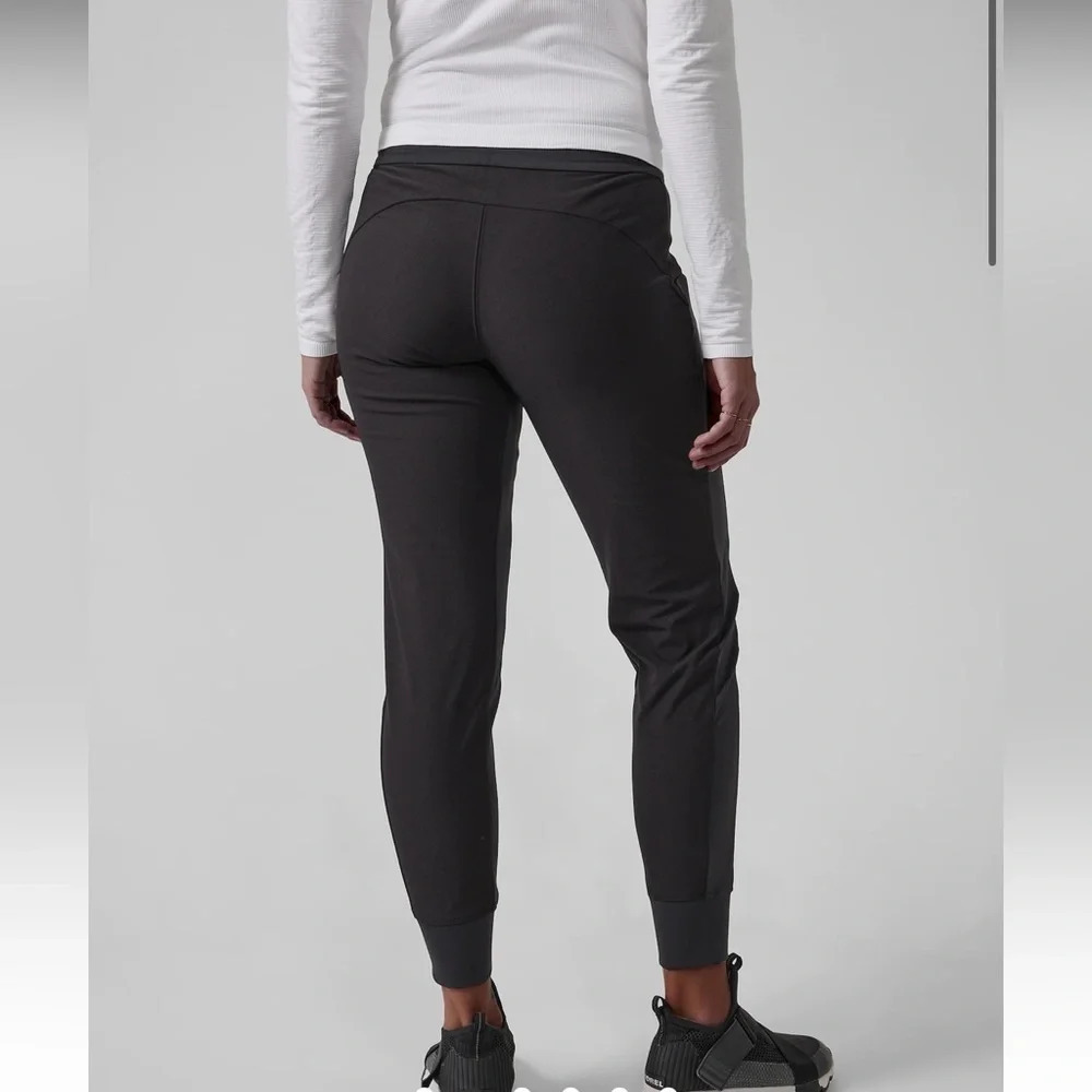 Athleta Headlands Hybrid Trek Jogger - Picture 2 of 6